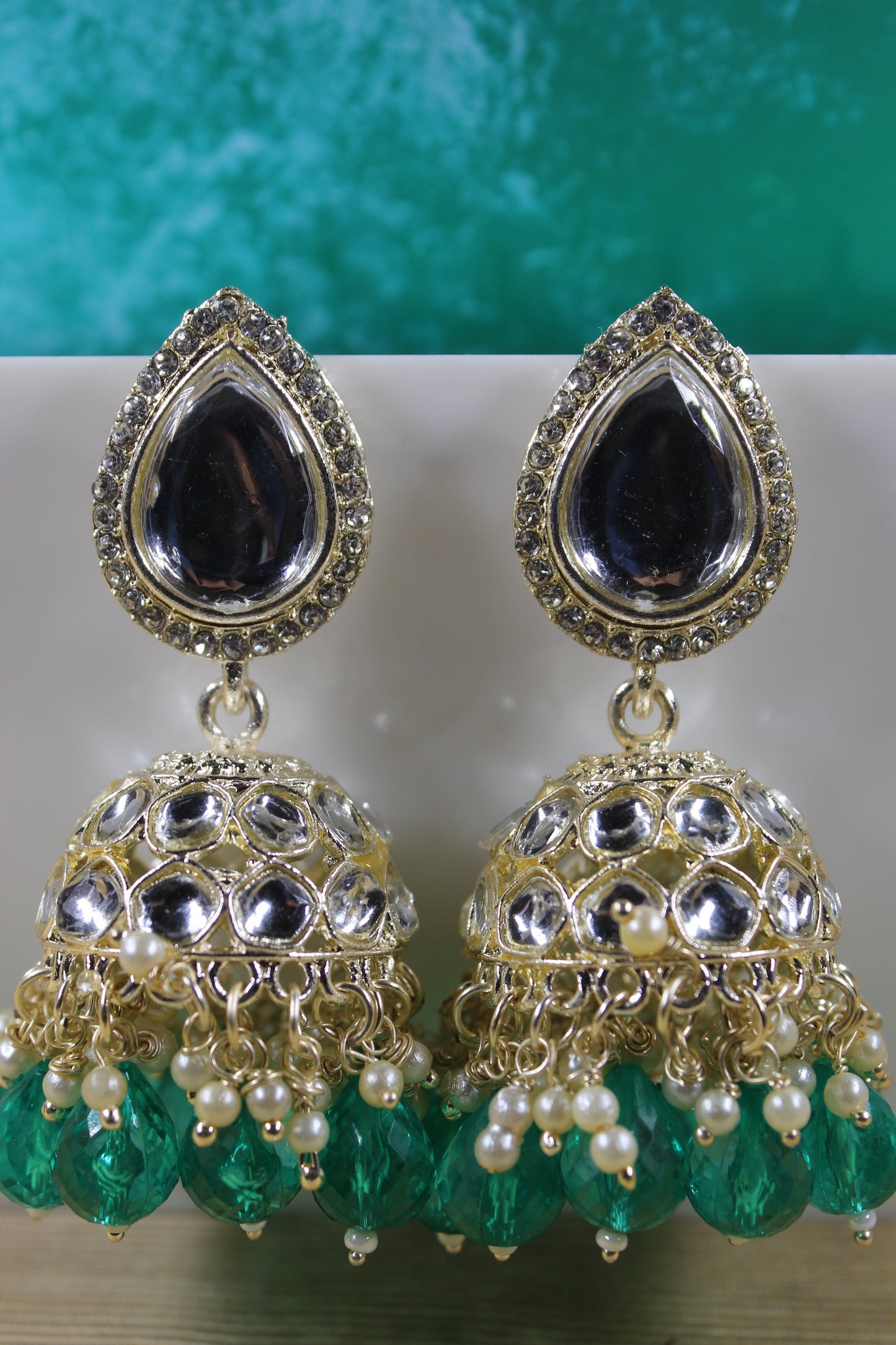 Kundan jhumka